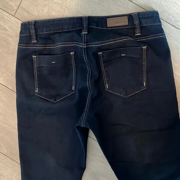 KENNETH COLE Dark Wash Stretch Crop Denim Jeans, Size 6 - Picture 6 of 10